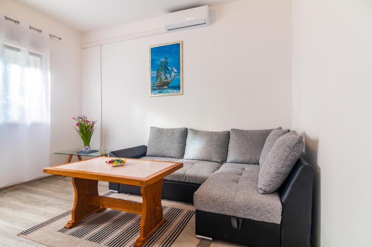 Apartments Mihael Σπλιτ Εξωτερικό φωτογραφία